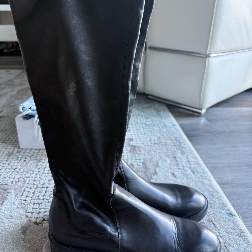 VAGABOND Black Leather Knee-High Boots